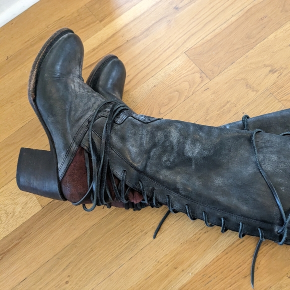 Freebird Coal Black and Red Size 9 - Picture 8 of 8